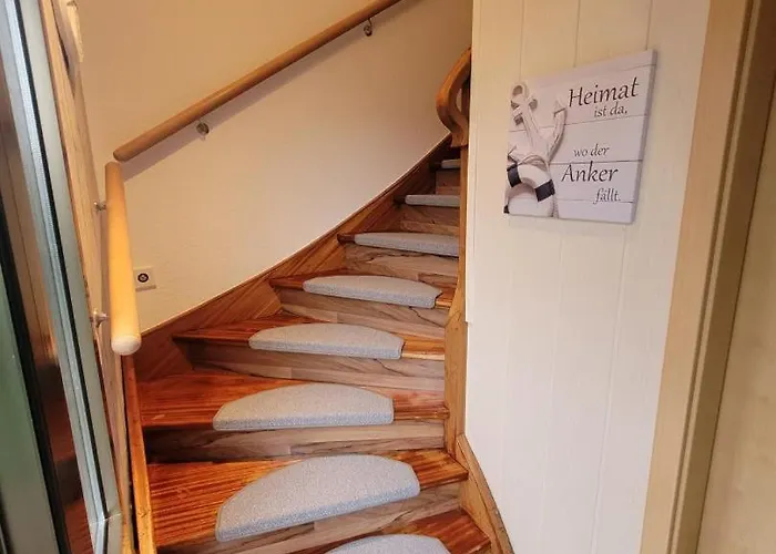 Neu! Merle Mit Balkon Διαμέρισμα