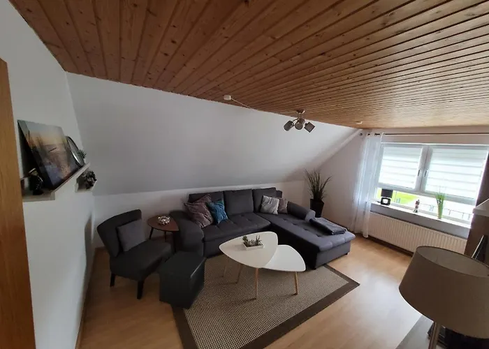 Neu! Merle Mit Balkon Διαμέρισμα